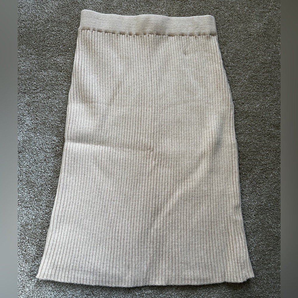 Pink lily cream sweater pencil skirt